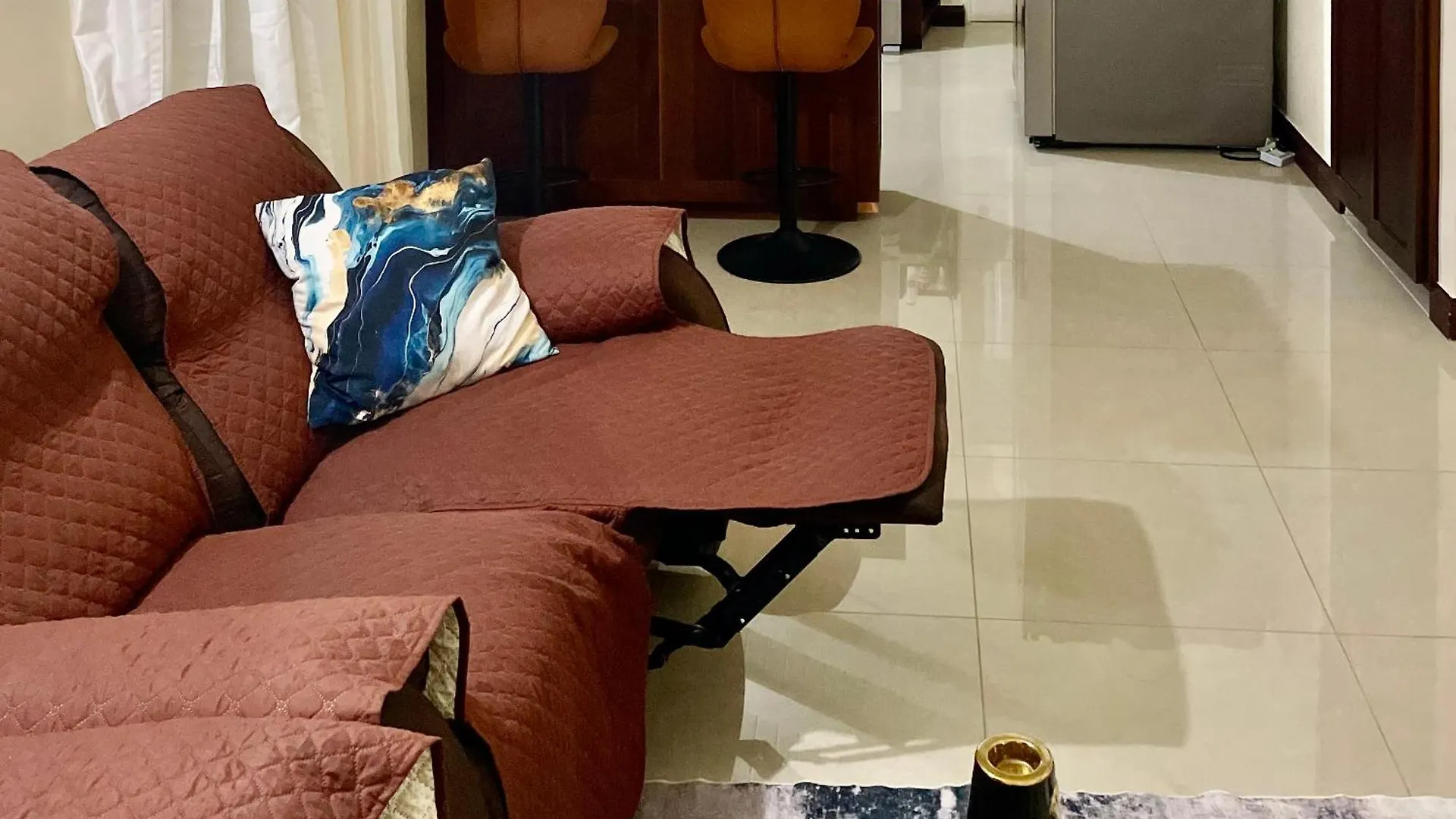 Secure Resort Vibes Getaway - Colbeck Manor Old Harbour - Gated, Pool, Gym Appartement