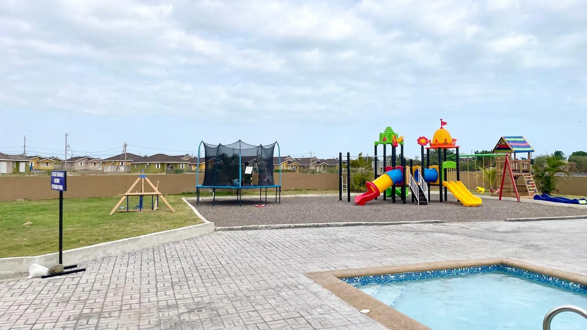 Appartement Secure Resort Vibes Getaway - Colbeck Manor Old Harbour - Gated, Pool, Gym